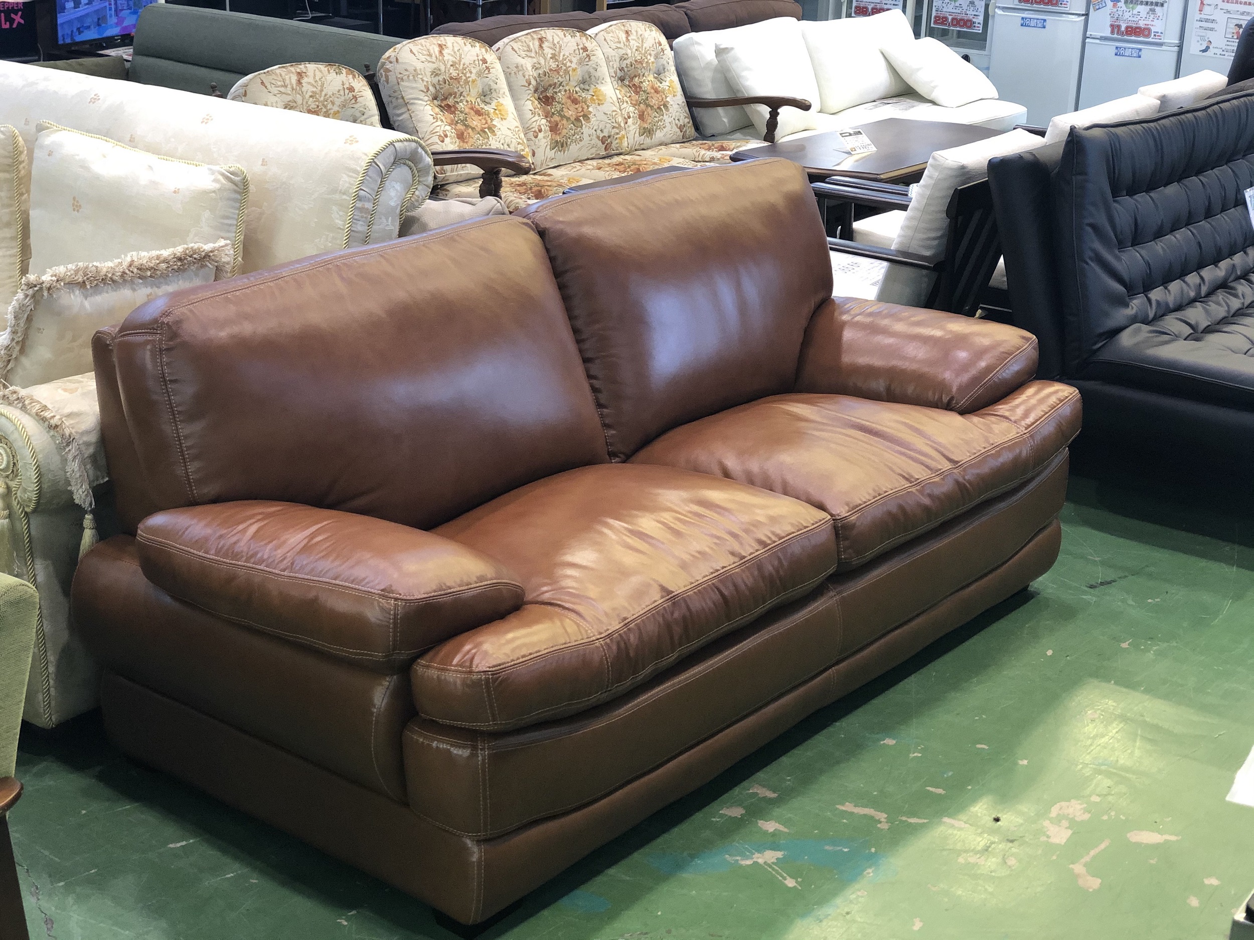 ソファー 出張買取 佐倉市 ニトリ3人掛け本革ソファー 入荷！ 家具専門